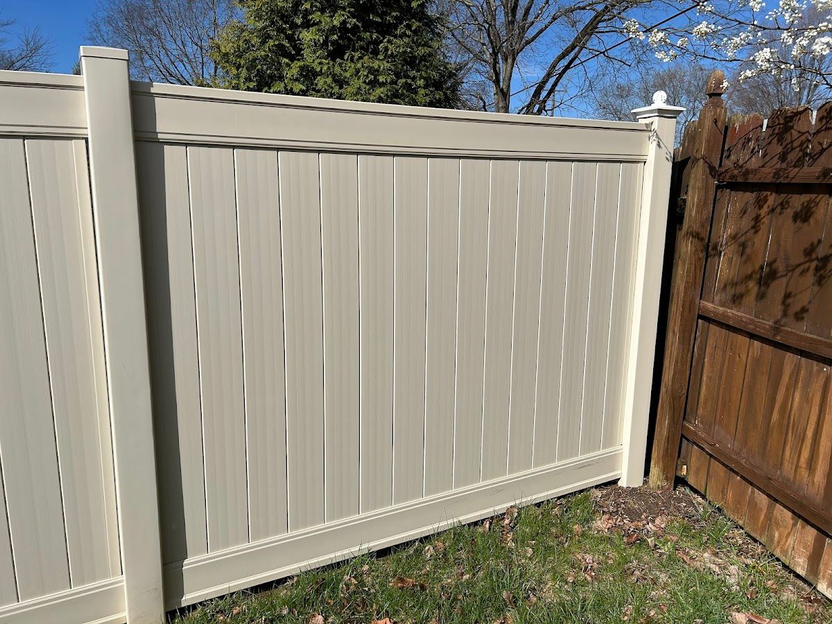 Fence Cleaning service in Ohio by REDHEAD PRESSURE CLEANING LLC