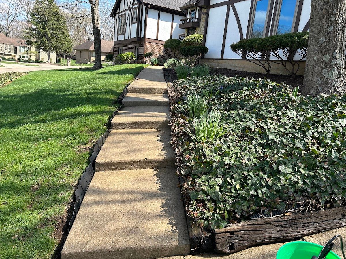 Sidewalk Cleaning service in Ohio