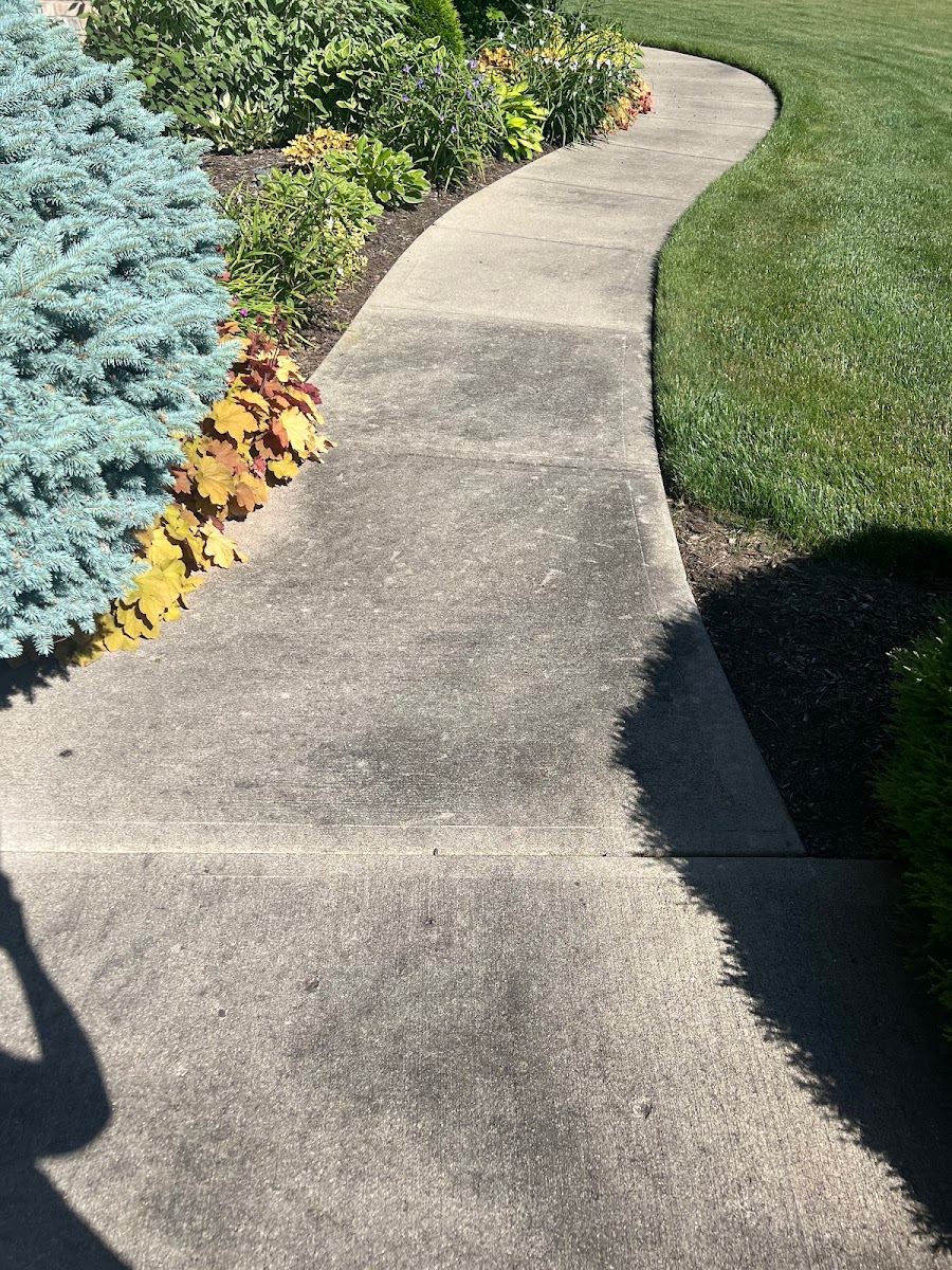 Sidewalk Cleaning service in Ohio
