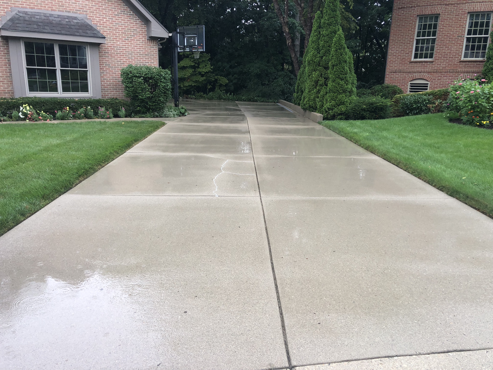 Driveway Concrete Cleaning in Bellbrook, OH