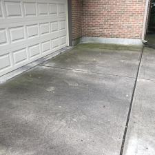 Driveway-Concrete-Cleaning-in-Bellbrook-OH 0